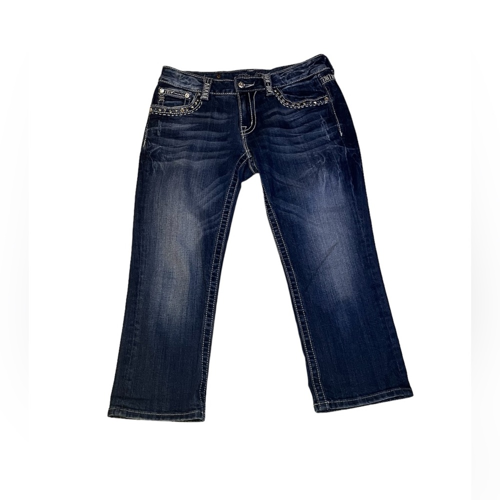 MISS ME capri pants. Size 29. Inseam 21. Lots of bling. NWOT.